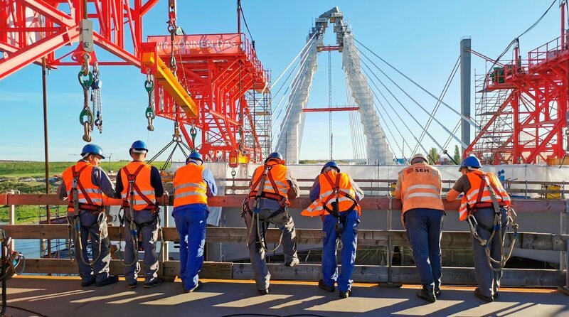 ARD/​WDR DIE SENDUNG MIT DER MAUS SPEZIAL, „Leverkusener Brücke Teil 1“. Das Bild kann für Teil 1–3 verwendet werden. – Bild: WDR/​FLASH Filmproduktion