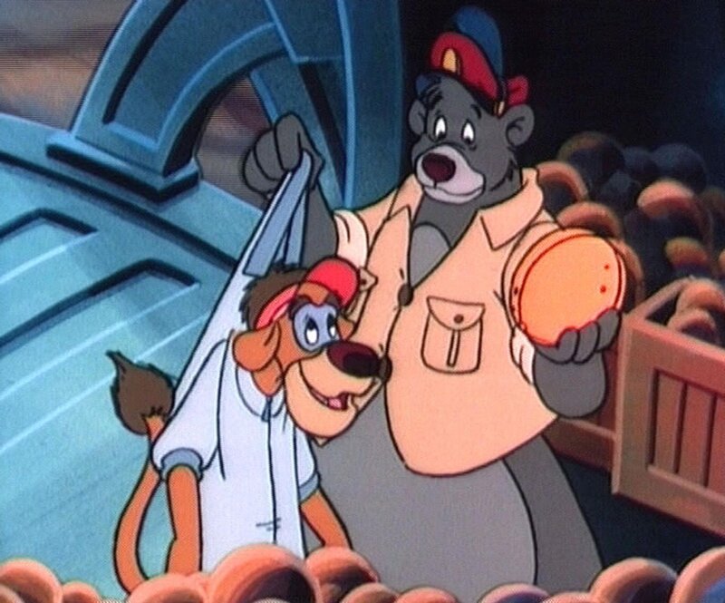 Käpt’n Balu hat gerade noch rechtzeitig eingreifen können, um Wildkatz davon abzuhalten, die Melonen-Ladung aus dem Flugzeug zu werfen. – Bild: Disney Channel