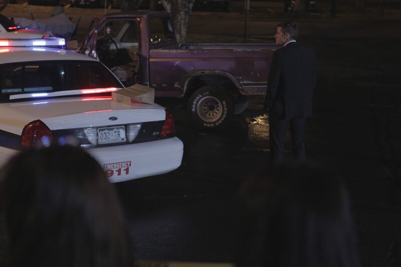 Ein Truck fährt mitten in ein Wohnhaus – der Fahrer ist tot. Lt. Joe Kenda (Carl Marino) ermittelt und schnell wird klar, dass der Fahrer nicht während des Unfalls gestorben ist, sondern zuvor mit einem gezielten Schuss ermordet wurde … – Bild: Jupiter Entertainment