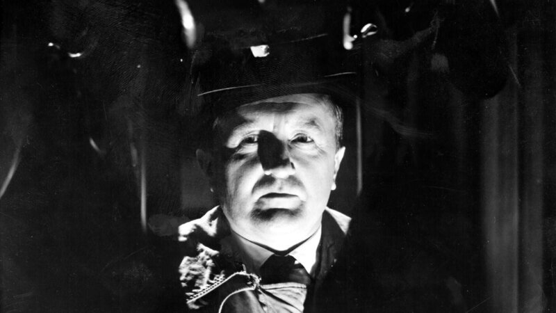 Inspektor Bourke (Siegfried Lowitz) Die Verwendung des sendungsbezogenen Materials ist nur mit dem Hinweis und Verlinkung auf RTL+ gestattet. – Bild: Tobis Film Inspektor Bourke (Siegfried Lowitz) Die Verwendung des sendungsbezogenen Materials ist nur mit dem Hinweis und Verlinkung auf RTL+ gestattet. – Bild: Tobis Film