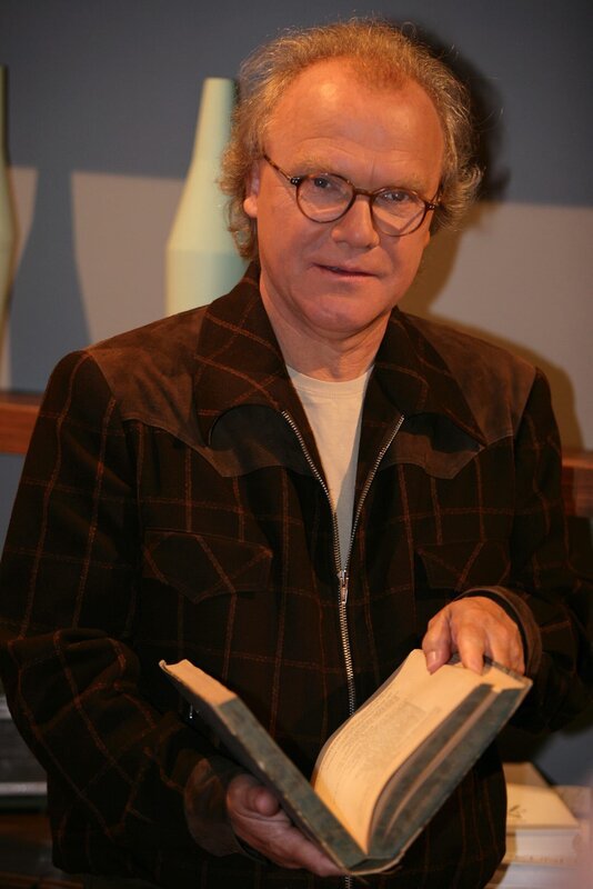 Der österreichische Schriftsteller Michael Köhlmeier erzählt in seiner ihm eigenen, poetischen Sprache Märchen aus aller Welt. – Bild: BR/​Foto Sessner