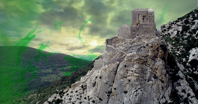 Die Bergfestung Montségur – Bild: Honorarfrei – nur für diese Sendung inkl. SocialMedia bei Nennung ZDF und Tobias Lenz, Autorenkombinat.