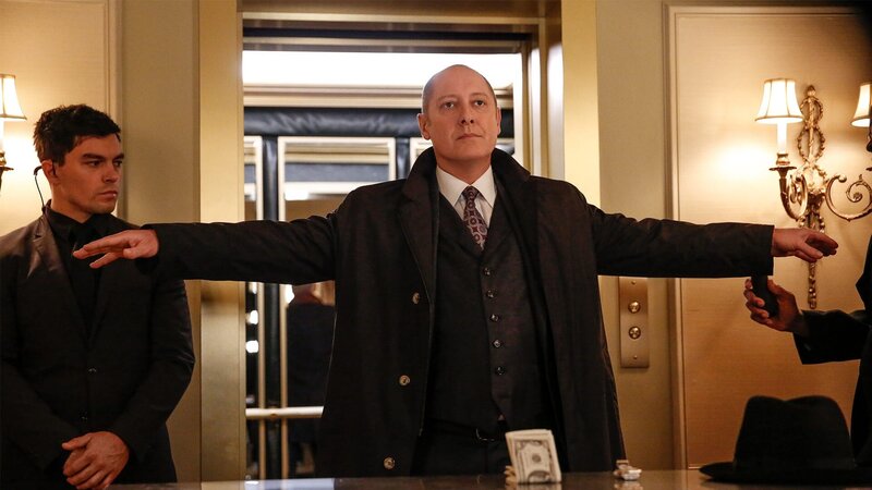 Raymond ‚Red‘ Reddington (James Spader) – Bild: AXN Black