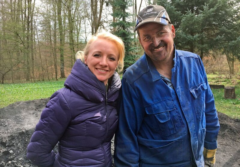 Anna Lena Dörr bei Köhler Marcus Waldinger. – Bild: BR/​SWR/​Martina Treuter