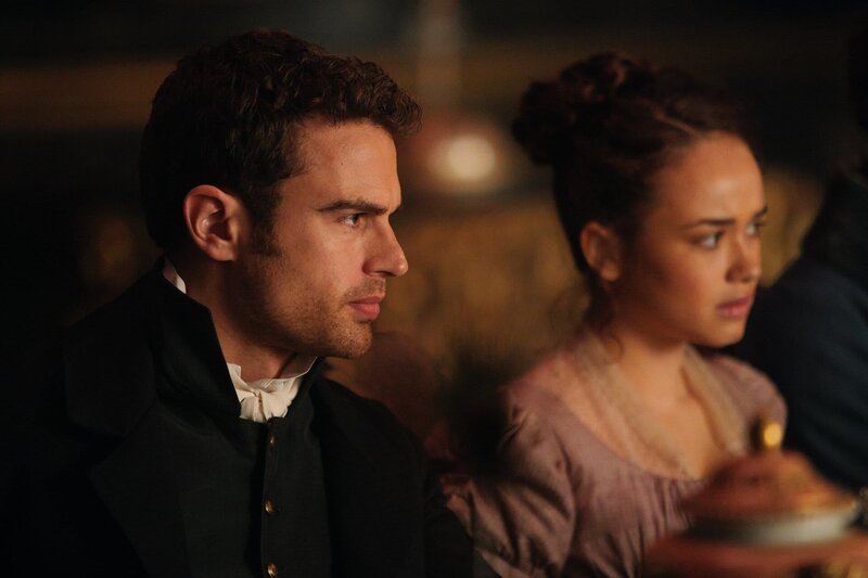 Charlotte Heywood (Rose Williams) und Sidney Parker (Theo James) – Bild: Simon Ridgway /​ RED PLANET PICTURES