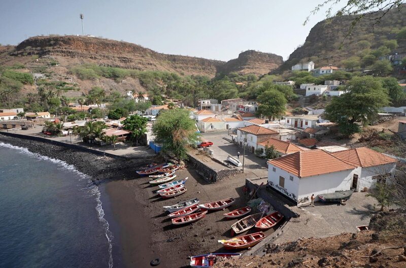 Auf Santiago, einer der Inseln von Kap Verde, lebt eine kleine Gemeinschaft mit rebellischem Ursprung: die Rabelados. – Bild: Elephant Doc