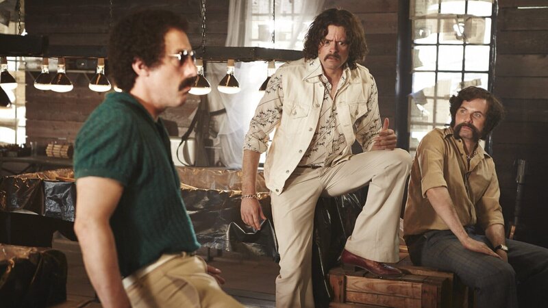 Die gefürchtete Bande Pablo Escobars: Alexander Schubert, Max Giermann und Carsten Strauch. – Bild: Kristof Galgoczi Nemeth