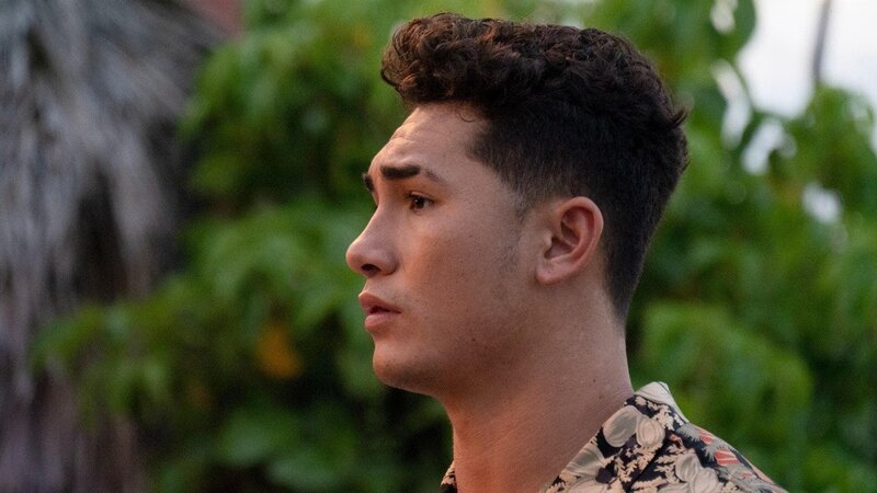 Shea Lokahi Timothy Fabiana als Canoeist – Bild: Sky Channel