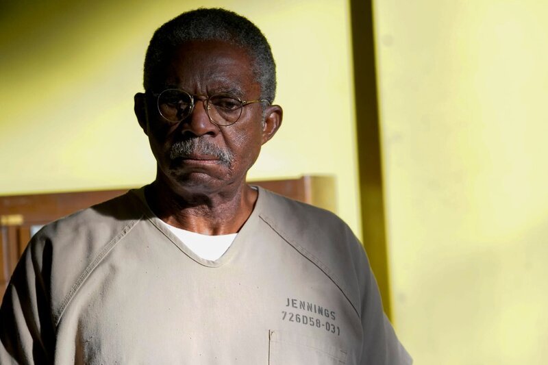 Ray Jennings (Charlie Robinson) – Bild: MMXVI by CBS Studios Inc.All rights reserved. Ray Jennings (Charlie Robinson) – Bild: MMXVI by CBS Studios Inc.All rights reserved.