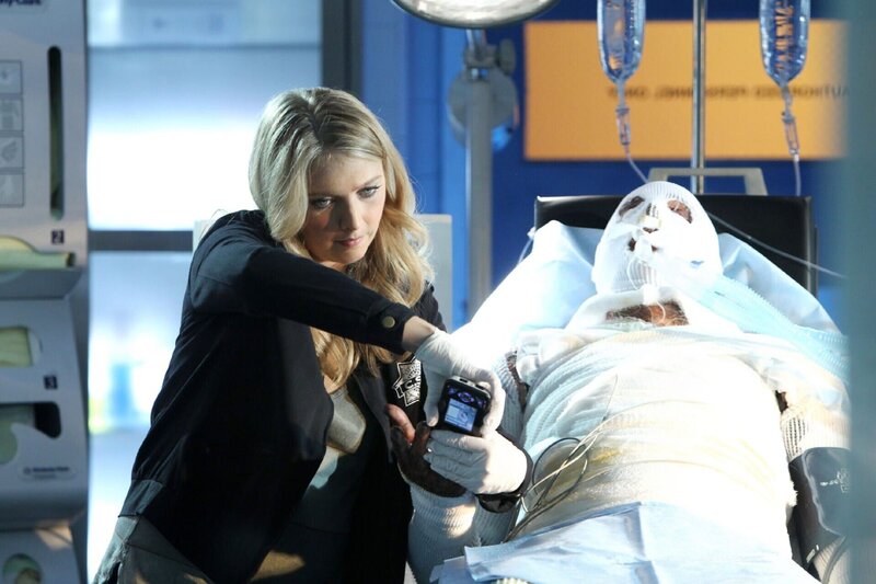 Morgan Brody (Elisabeth Harnois) – Bild: TVNOW /​ CBS /​ Heuern und – Feuer