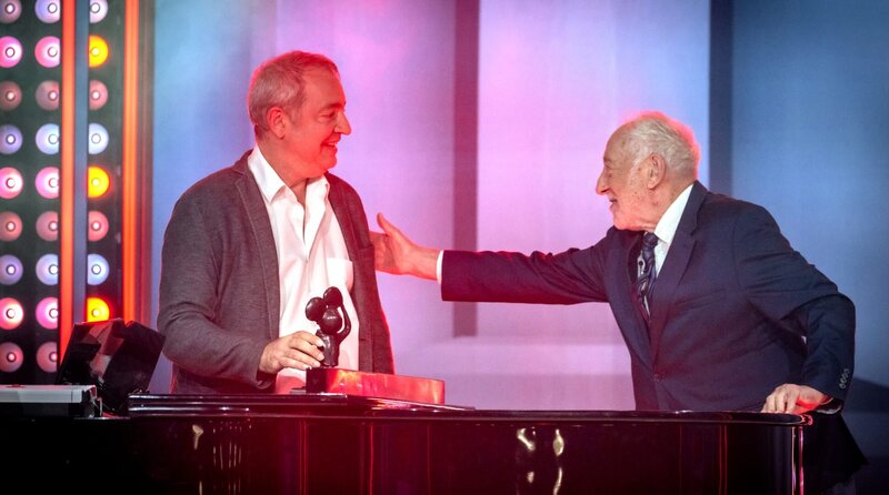 Rainald Grebe und Dieter Hallervorden. – Bild: rbb