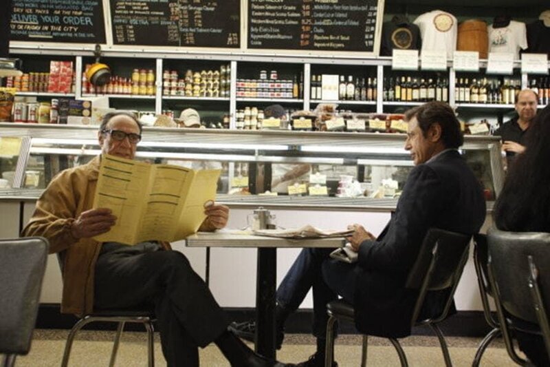 LAW & ORDER: CRIMINAL INTENT -- „Three In One“ -- Pictured: (l-r) F. Murray Abraham as Dr. Nichols, Jeff Goldblum as Detective Zach Nichols – Bild: VOX