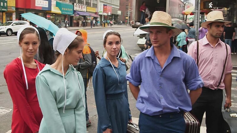 Matt, Barbie, Miriam, Bates and Vonda meet in Cleveland to travel to New York together. – Bild: TLC