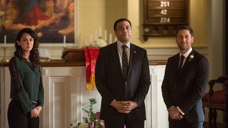 L-R: Samar Navabi (Mozhan Navabi), Harold Cooper (Harry Lennix) und Tom Keen (Ryan Eggold) – Bild: AXN Black