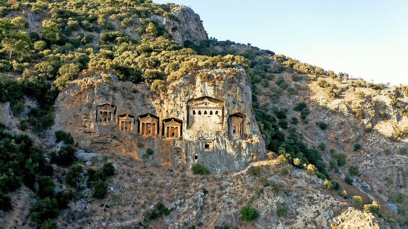 Antike Ruinen am Lykischen Weg. – Bild: phoenix/​ZDF