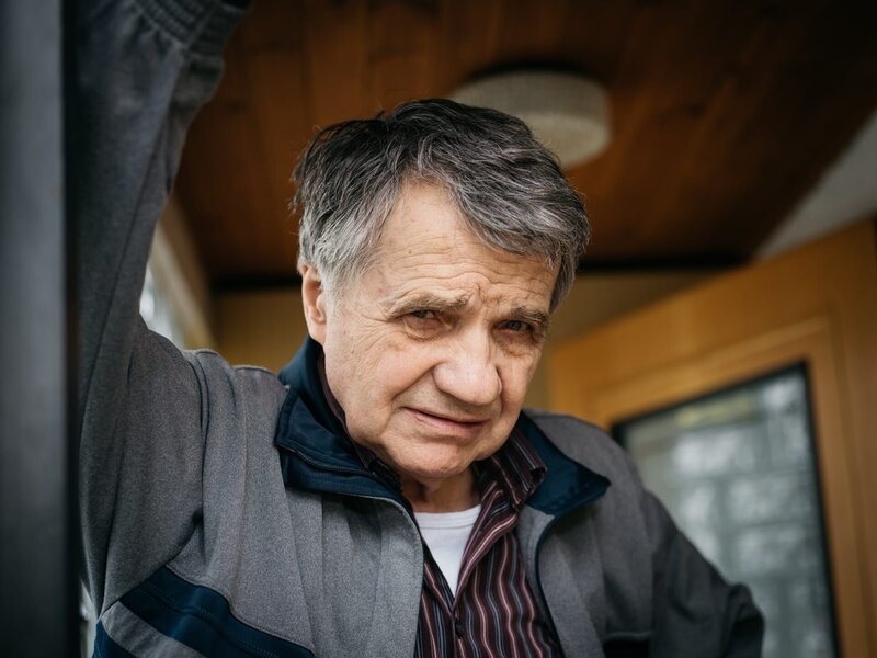 Erwin Schmatz (Klaus Rott). – Bild: ORF/​Superfilm/​Ingo Pertramer