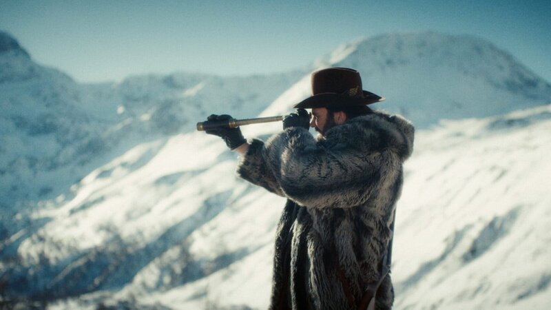 Winter Palace Staffel 1 Folge 2 Auf der Suche: Clive Standen als Lance Raney – Bild: SRF/​RTS