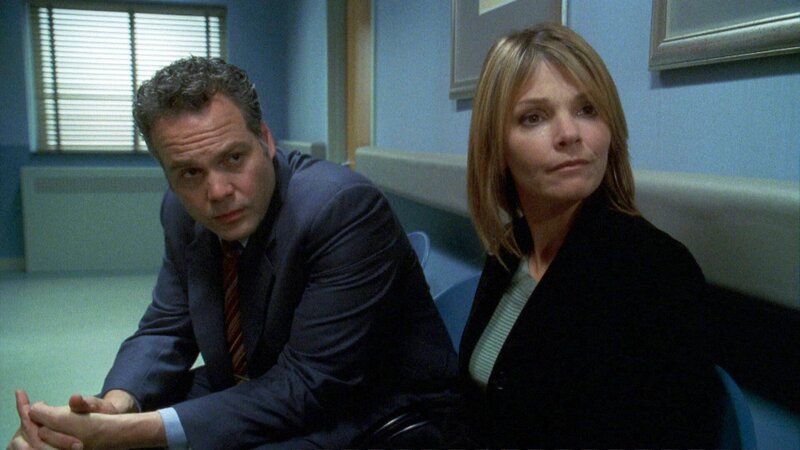 L-R: Detective Robert Goren (Vincent D’Onofrio), Detective Alexandra Eames (Kathryn Erbe) – Bild: Universal Network Television LLC