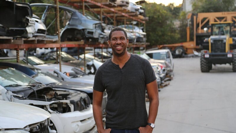 Astrophysiker Dr. Hakeem Oluseyi erklärt, was der Kosmos mit unseren Autos zu tun hat. – Bild: Rob Elliot