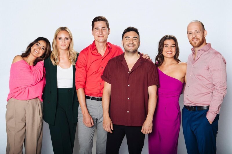 V.l.: Özge Delioglan (Esma Gülek), Carina Koller (Cecilia Weigel), Timothy Boldt (Ringo Huber), Lars Steinhöfel (Easy Winter), Sharon Berlinghoff (Vivien Lassner), Patrick Müller (Tobias Lassner) – Bild: RTL /​ Julia Feldhagen