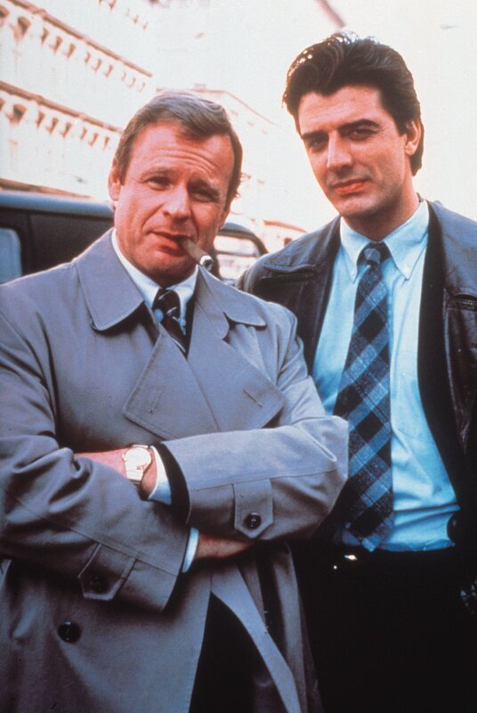 Mike Logan (Chris Noth, re.) – Bild: Hallmark Channel