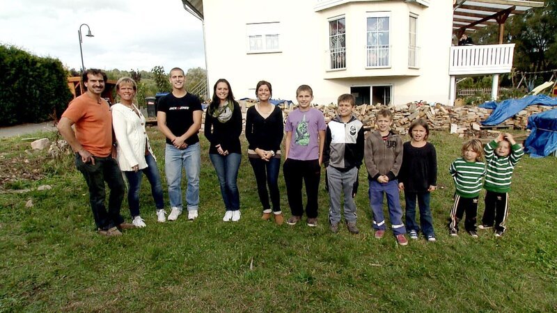 Die Großfamilie – Bild: RTL II – Recht zum Abdruck/​Darstellung zeitlich/​sachlich beschränkt auf die Bewerbung der Sendung