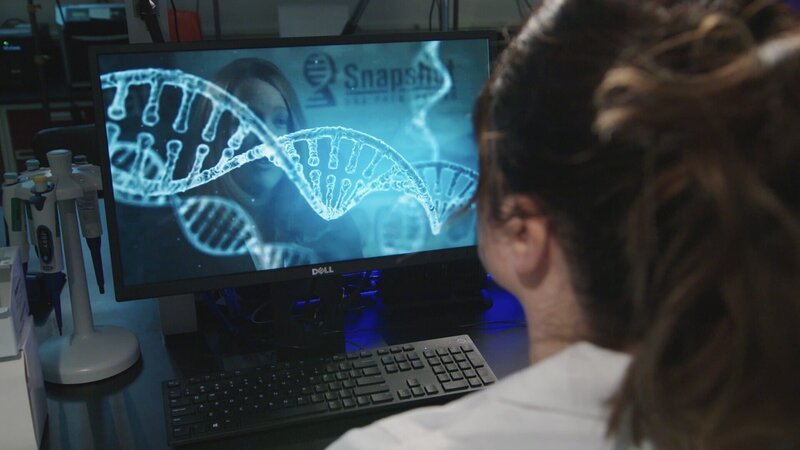 DNA-Abgleich – Bild: TVNOW