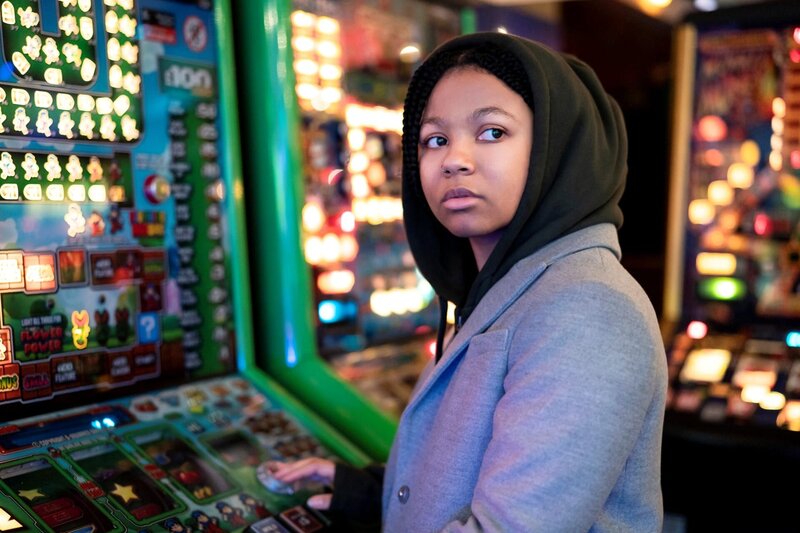 Harper Stern (Myha’la Herrold) – Bild: Amanda Searle /​ HBO /​ Die Verwendung ist nur bei redaktioneller Berichterstattung im Rahmen einer Programmankündigung ab 2 Monate vor der ersten Auss /​ © Home Box Office, Inc. All rights reserved. HBO® and all related programs are the  …