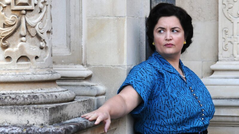 Miss Blenkinsop (Ruth Jones) – Bild: WDR/​ITV plc/​Granada International