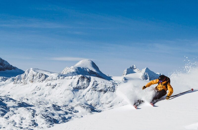 „Freeriden“ am Dachstein Krippenstein: Gestalter Heli Putz in seinem Element. – Bild: ORF/Landesstudio Oberösterreich/Klaus Krumboeck „Freeriden“ am Dachstein Krippenstein: Gestalter Heli Putz in seinem Element. – Bild: ORF/Landesstudio Oberösterreich/Klaus Krumboeck
