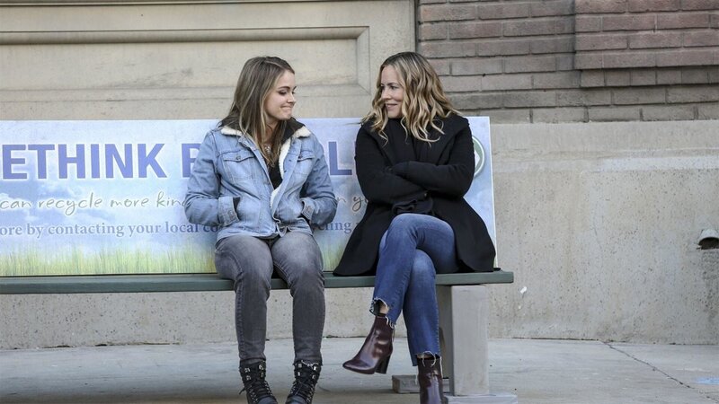 Jack Sloane (Maria Bello, re.) – Bild: PLURIMEDIA