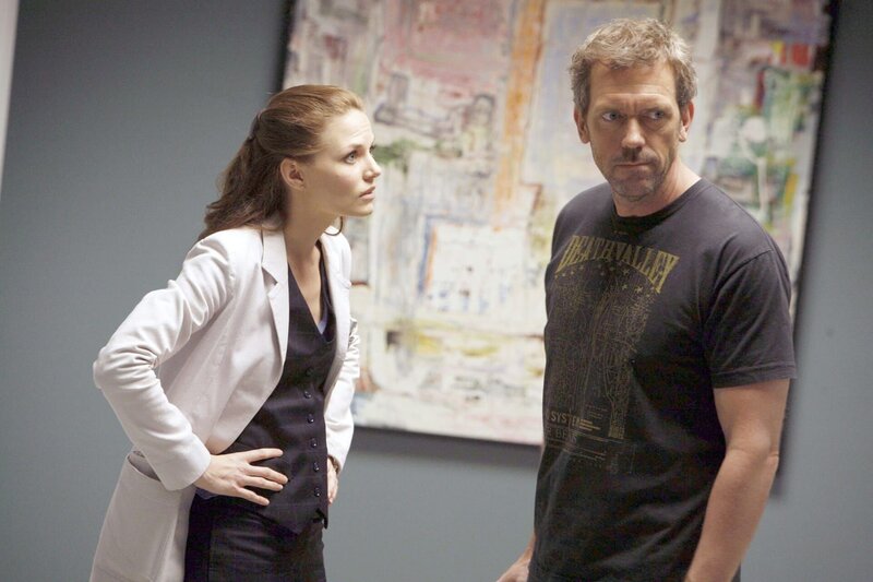 Jennifer Morrison (Dr. Allison Cameron), Hugh Laurie (Dr. Gregory House). – Bild: PLURIMEDIA (Fox Broadcasting)