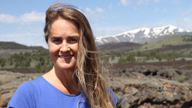 Jani Radebaugh on location – Bild: Science Channel /​ Photobank 36769_ep810_020 /​ Discovery Communications, LLC