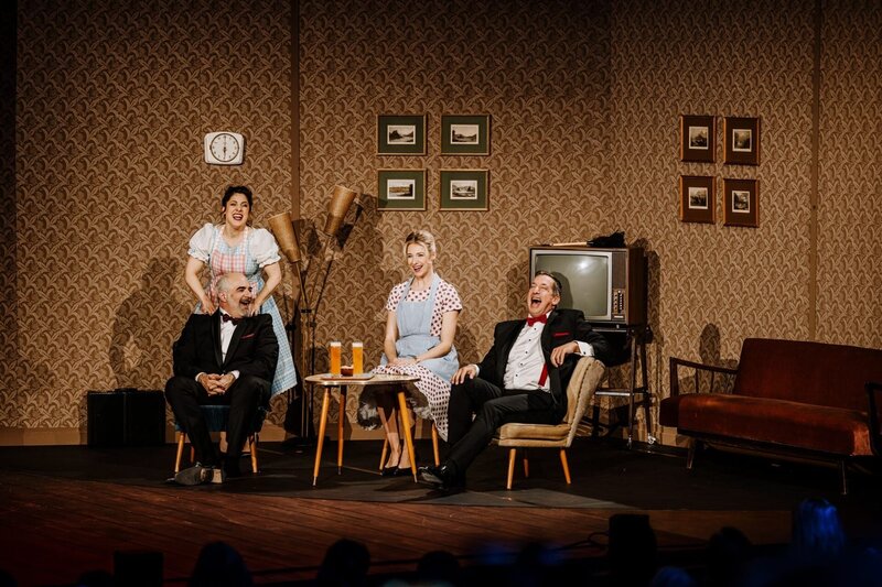 Schlageranfall mit Niavarani und Gernot – Bild: Hoanzl /​ ORF /​ Nadine Studeny