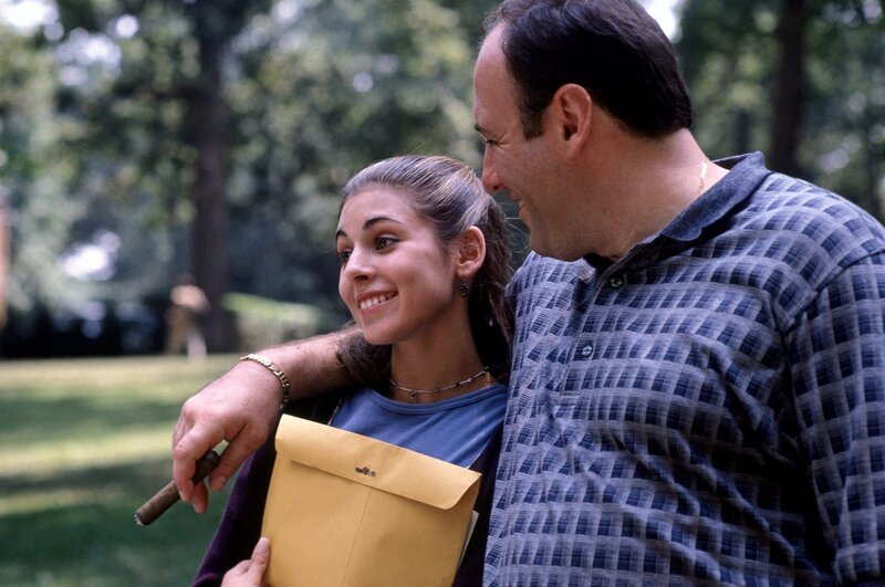 L-R: Meadow Soprano (Jamie-Lynn Sigler) and Tony Soprano (James Gandolfini) – Bild: HBO