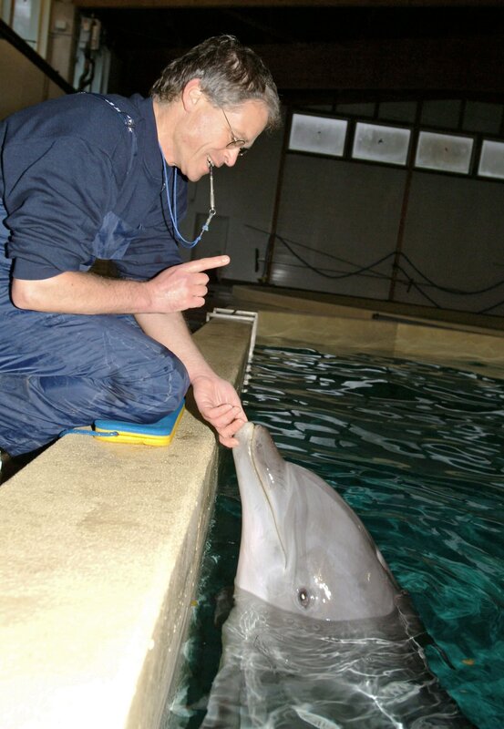 Tierpfleger aus dem Zoo in Münster erzählen rührende, manchmal auch traurige Geschichten, die sie im Laufe der Zeit erlebt haben. – Bild: BR/​WDR/​Melanie Grande/​Melanie Grande