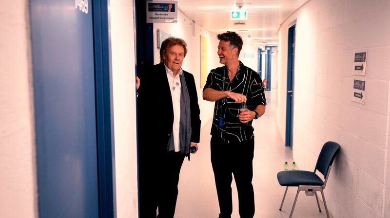 Howard und Wayne Carpendale im Backstage-Bereich der Münchner Olympiahalle. – Bild: WDR/​Carpendale Productions