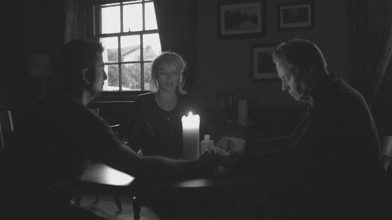 L-R: Barri Ghai, Sandy Lakdar, Chris Fleming. – Bild: Warner Bros. Discovery