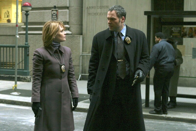Kathryn Erbe, Vincent D’’Onofrio. – Bild: PLURIMEDIA (Universal Network Television)