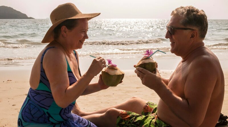 Neuanfang im Paradies, Tanja (Marie Gruber) und Ottmar (Veit Stübner). Weitere Fotos auf Anfrage. – Bild: BR/​NDR/​Achim Poulheim