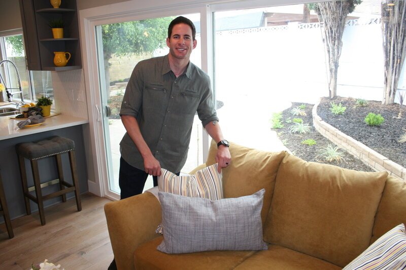 Das Haus ungesehen zu kaufen, birgt große Risiken: Können Tarek (Bild) und Christina bei den Renovierungsarbeiten im Budget bleiben und mit dem Weiterverkauf noch Profit machen? – Bild: © 2015, HGTV/​Scripps Networks, LLC.