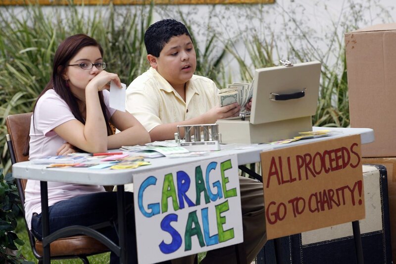 Alex (Ariel Winter), Manny (Rico Rodriguez) – Bild: PLURIMEDIA (Fox Distribution)