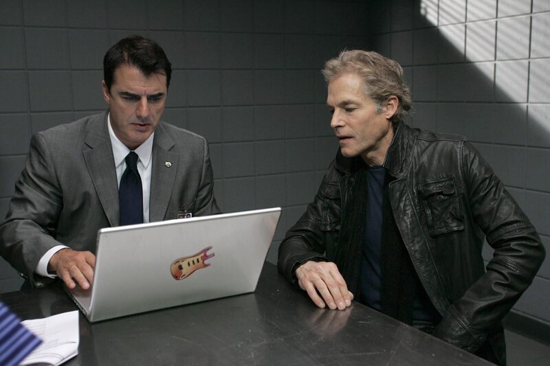 Chris Noth, Michael Massee – Bild: PLURIMEDIA (USA Network)