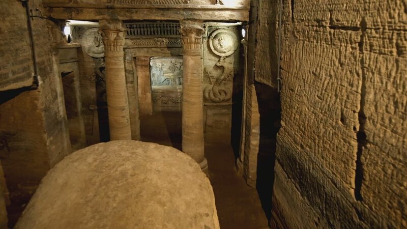 Die Katakomben von Kom el Shoqafa gehören zu den wenigen erhaltenen Nekropolen des alten Alexandrias. – Bild: ZDF