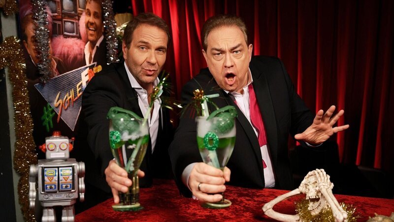 Peter Rütten (l.) und Oliver Kalkofe +++ – Bild: RTL /​ Philipp Rathmer
