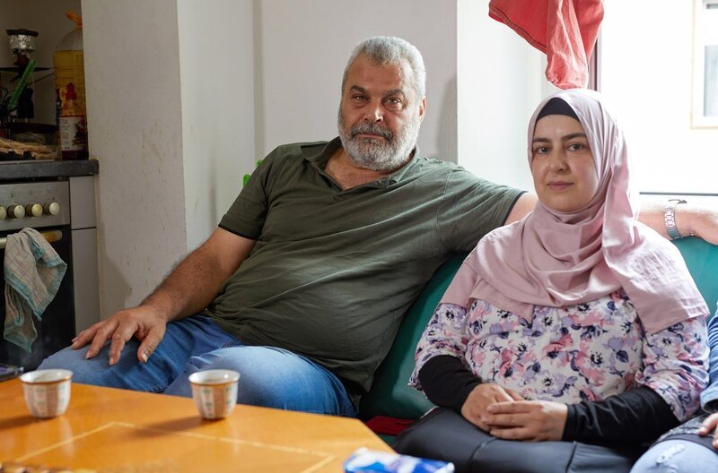 Khaled el Masri und seine Frau Aycha el Masri, mit der er sechs Kinder hat – Bild: Thomas Bresinsky Khaled el Masri und seine Frau Aycha el Masri, mit der er sechs Kinder hat – Bild: Thomas Bresinsky