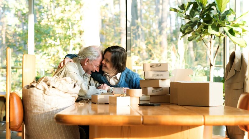 Simon (Aus Greidanus) und Nobel (Rutger Messerschmidt, r). – Bild: WDR/​jonnydepony/​Maarten De Bouw Photography