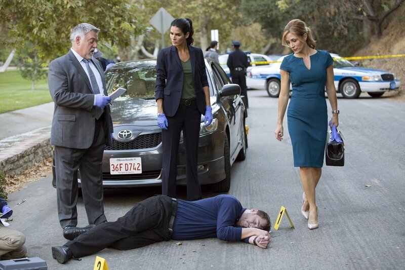 L-R: Det. Vince Korsak (Bruce McGill), Jane Rizzoli (Angie Harmon) und Maura Isles (Sasha Alexander) – Bild: PLURIMEDIA (Warner Bros)