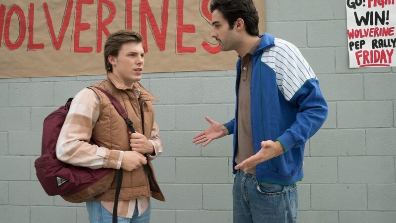 Rob Cuccio and Sean Pica talking outside their school. – Bild: Discovery Communications, LLC