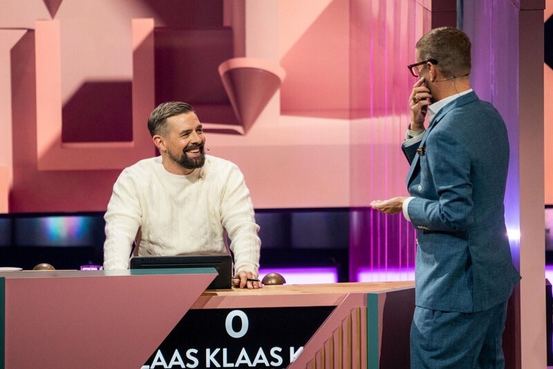 Klaas Heufer-Umlauf (l.); Joko Winterscheidt (r.) – Bild: Seven.One/​Florida TV /​ Julian Mathieu